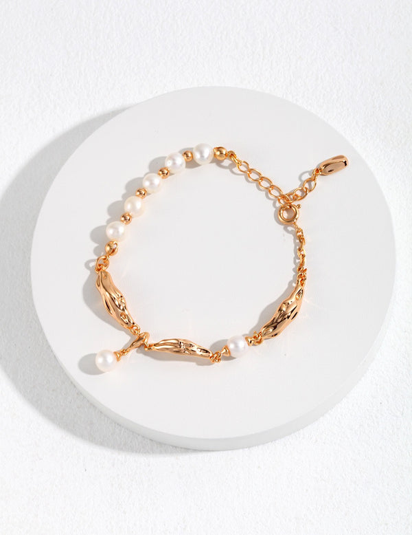 Glamorous Pearl Bracelet