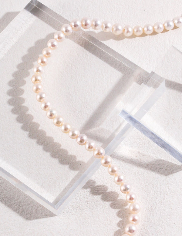 Classic Pearl Necklace